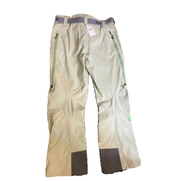 Stio Women's Environ Pant snow pants in the color Sprout Green - Picture 2 of 4